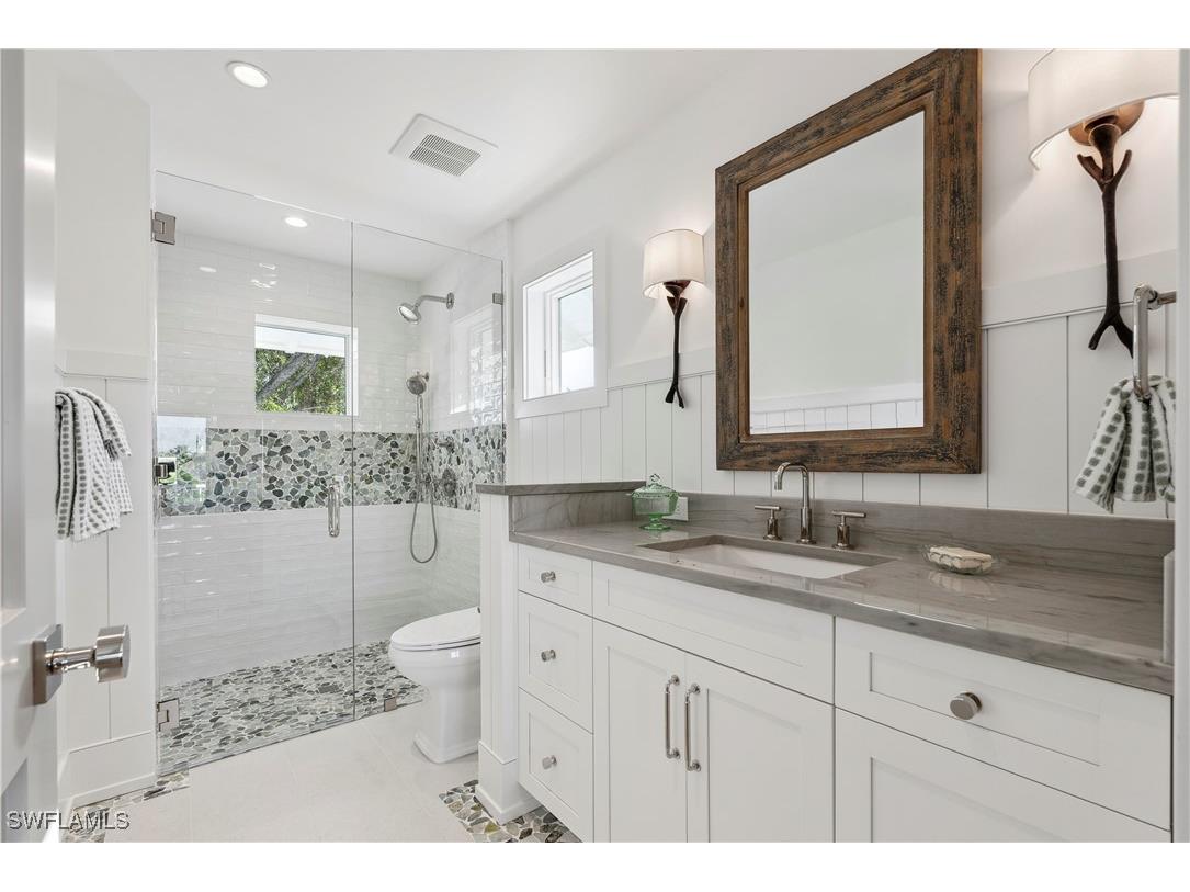 690 7th Avenue N Naples FL 34102 224028308 image20