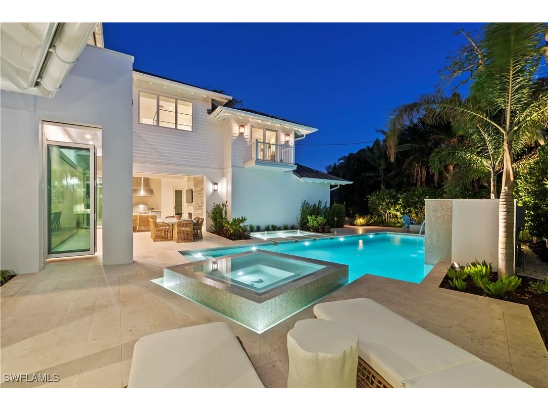 690 7th Avenue N Naples FL 34102 224028308 image26