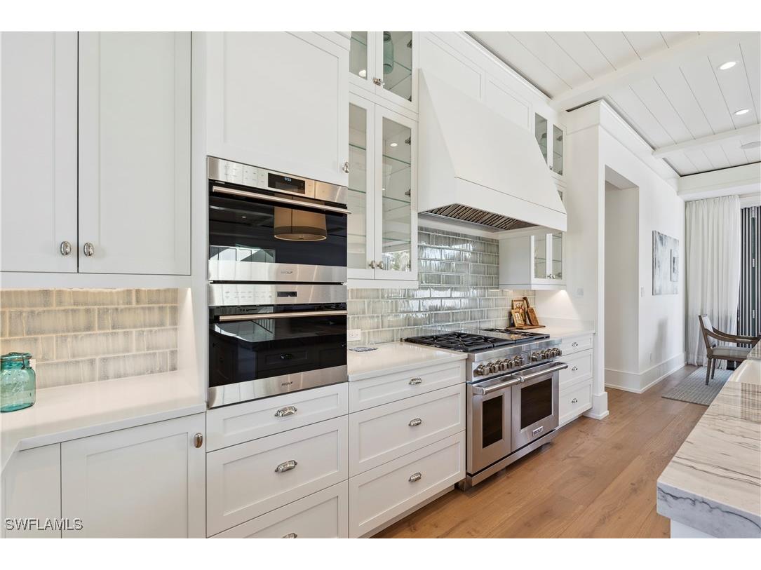 690 7th Avenue N Naples FL 34102 224028308 image9