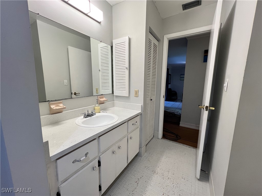 690 95th Avenue N Naples FL 34108 225065938 image33