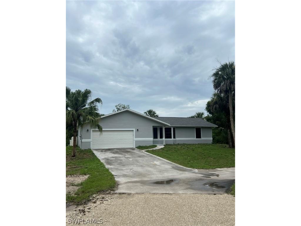 690 9th Street NW Naples FL 34120 224055505 image1