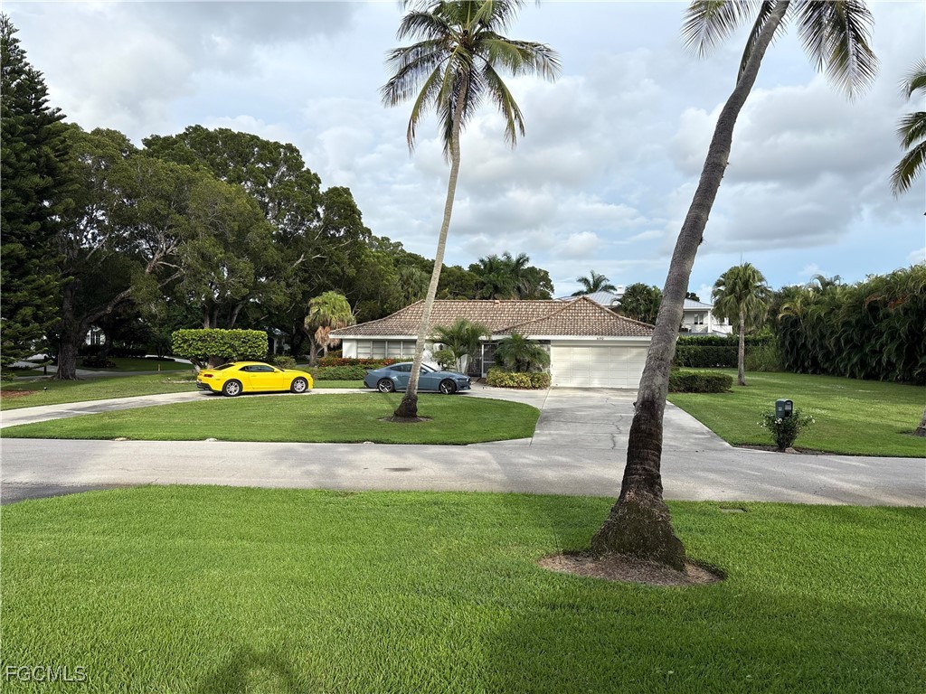 690 Murex Drive Naples FL 34102 2025015985 image21