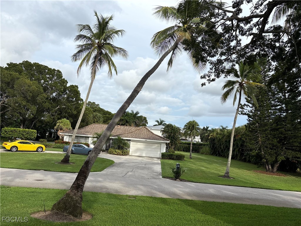 690 Murex Drive Naples FL 34102 2025015985 image5