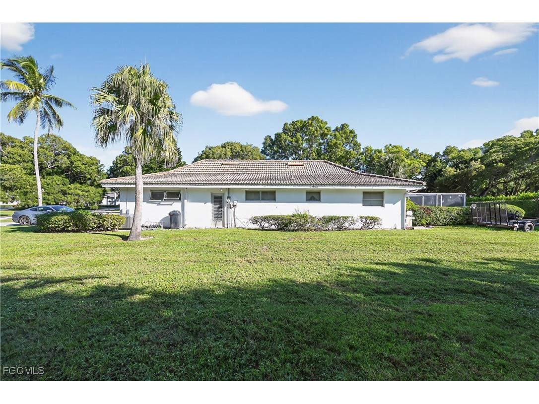 690 Murex Drive Naples FL 34102 2025015985 image8