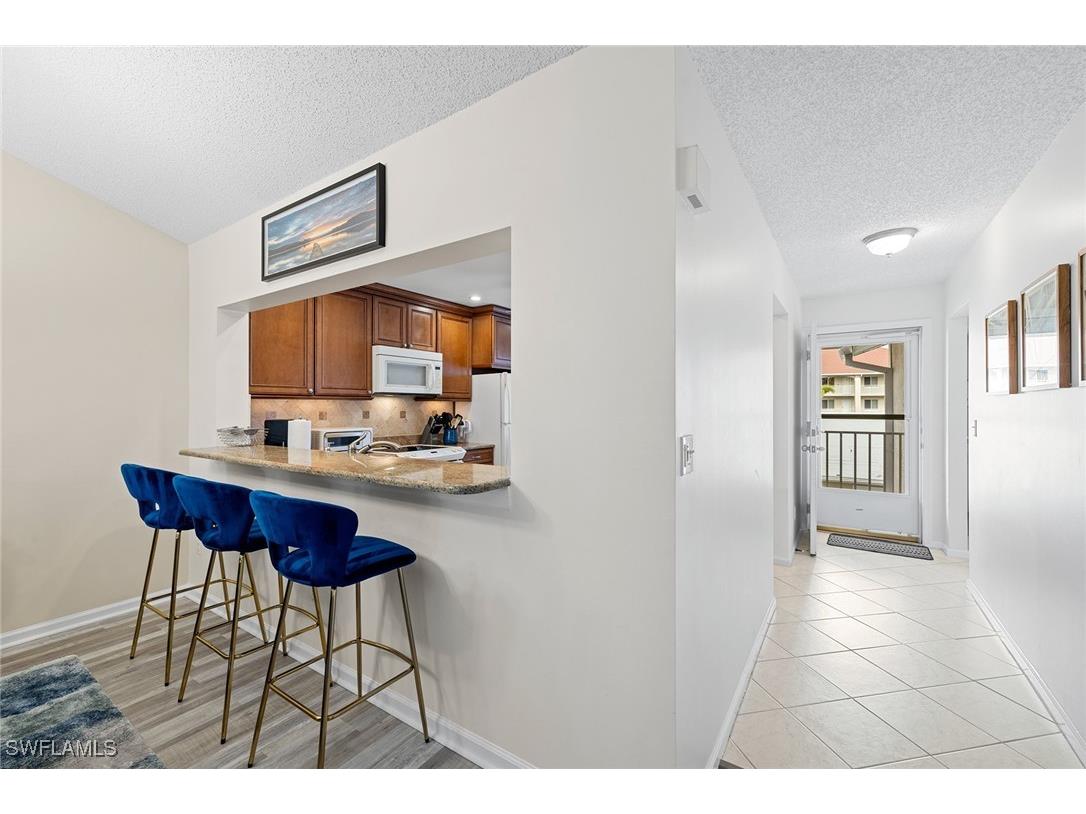 6900 Dennis Circle #J-205 Naples FL 34104 225037187 image6