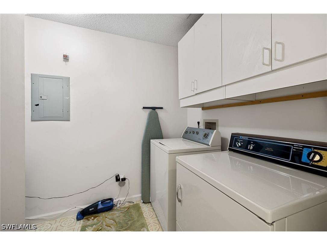6900 Dennis Circle #J-205 Naples FL 34104 226017311 image14
