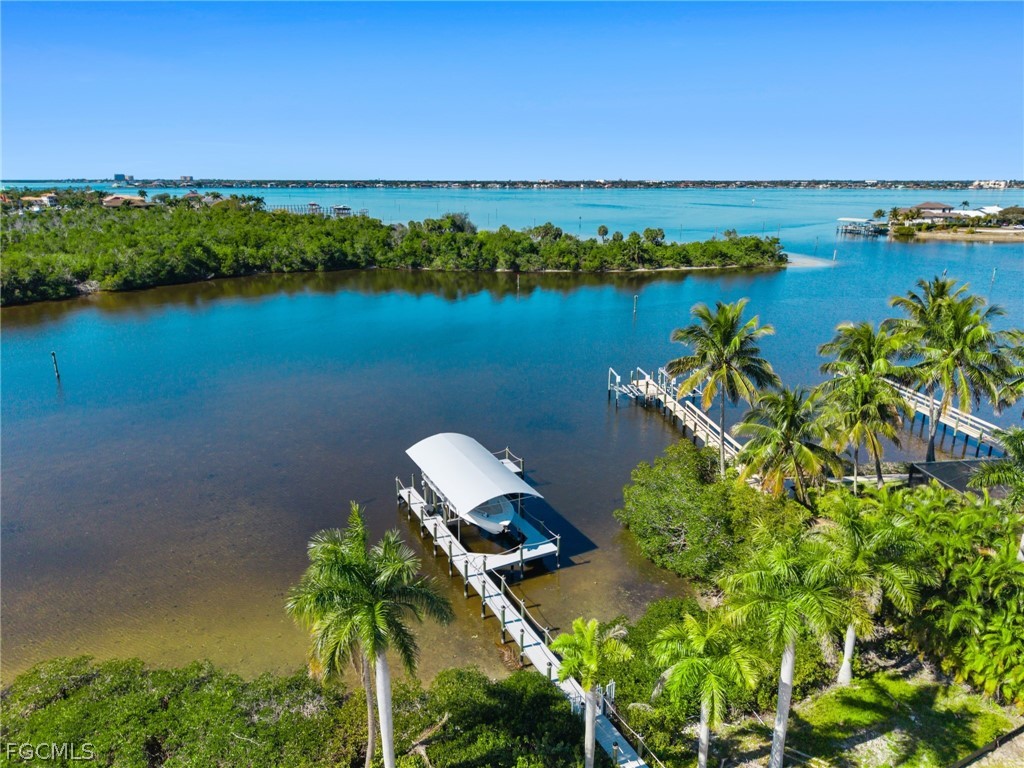 6901 Deep Lagoon Lane Fort Myers FL 33919 2026006706 image5