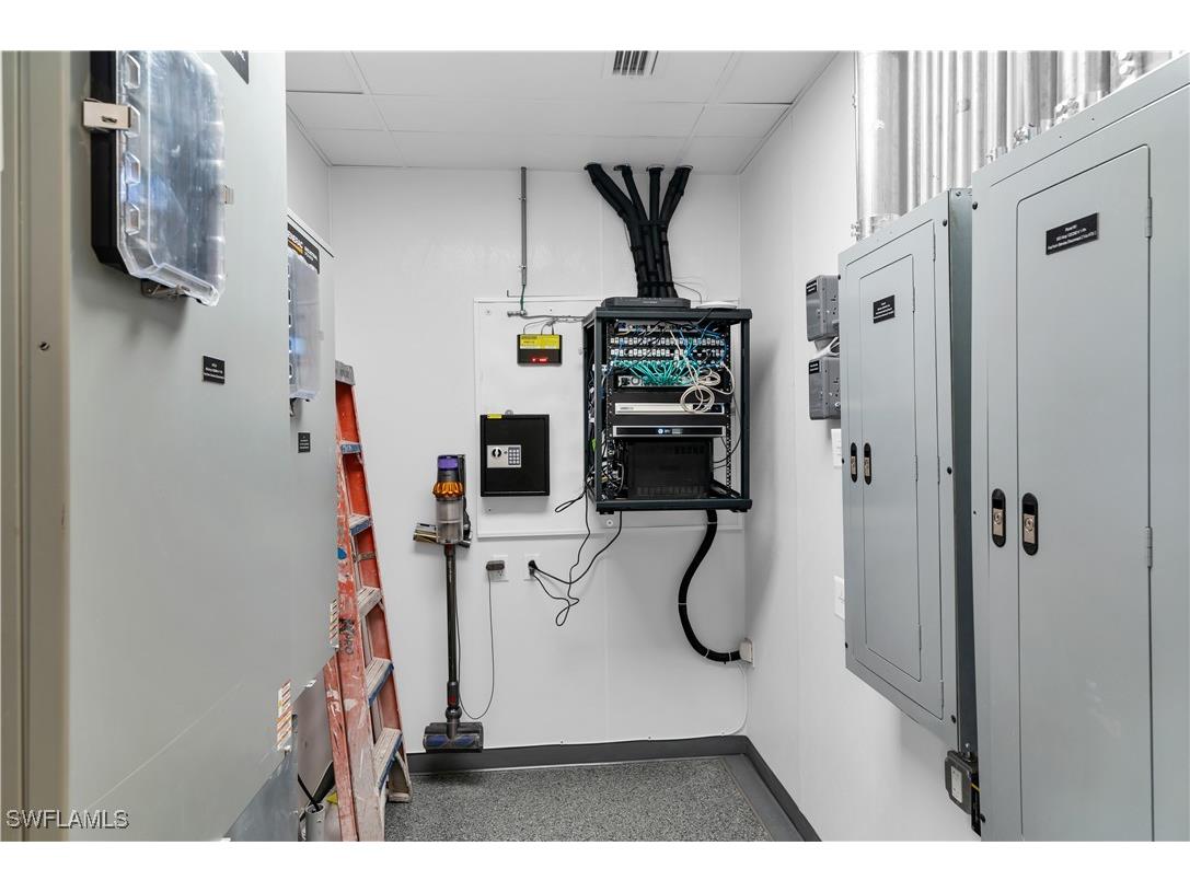 6901 Hendry Creek Drive Fort Myers FL 33908 225080265 image27