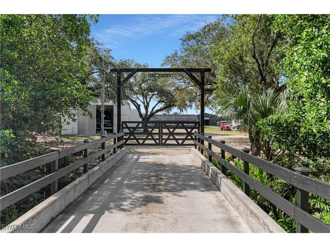 6901 Hendry Creek Drive Fort Myers FL 33908 225080265 image35