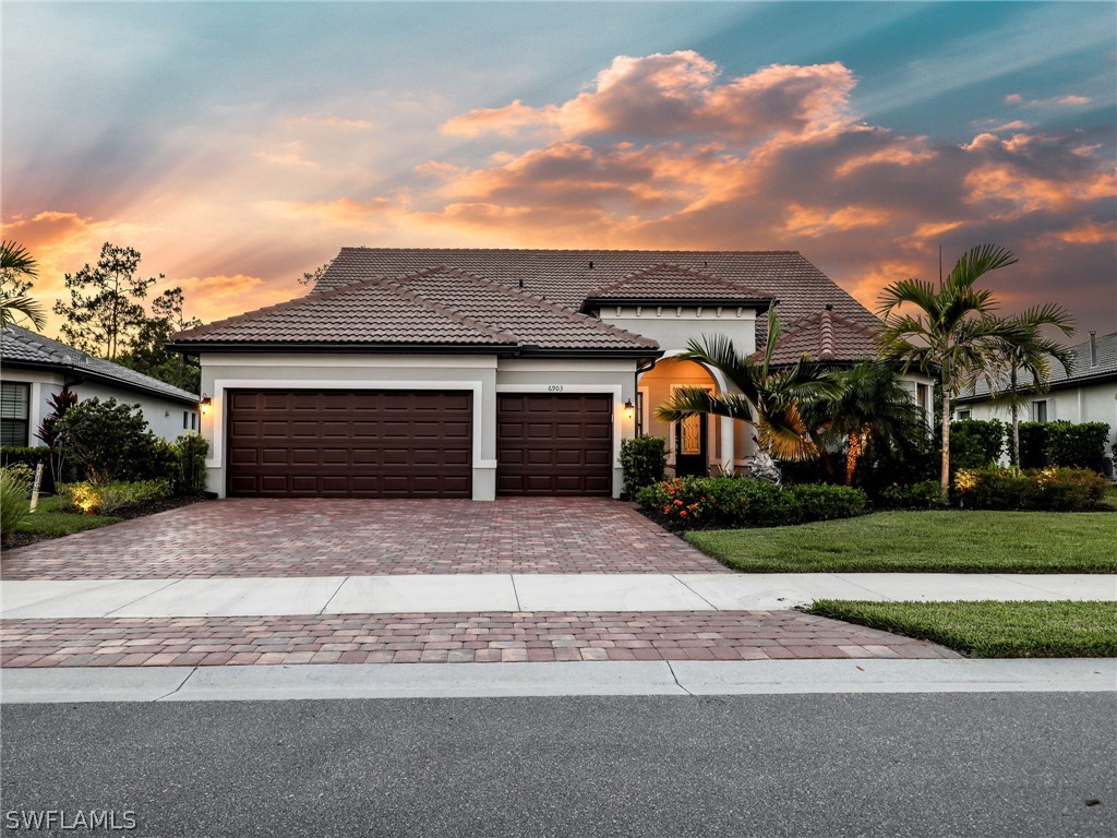 6903 Cocoplum Street Naples FL 34114 224050943 image1