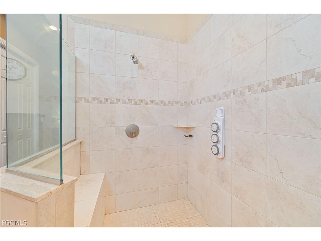 6905 Highland Park Circle Fort Myers FL 33966 2026009631 image34