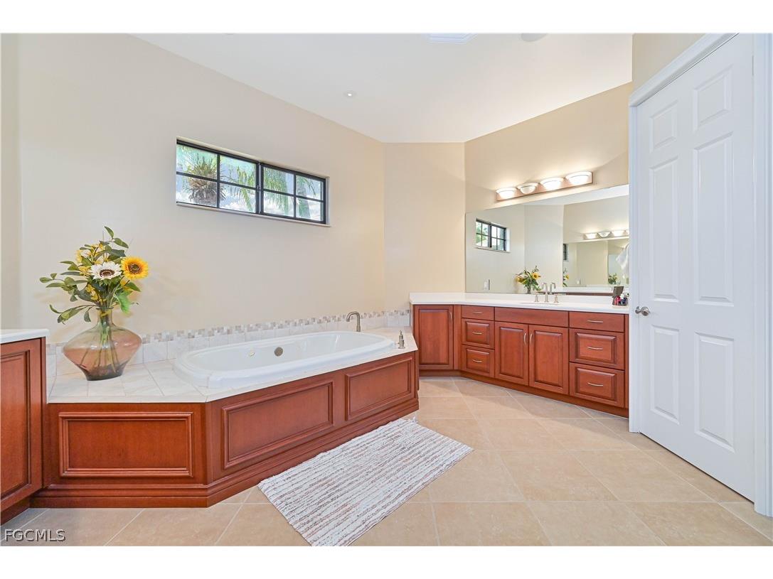 6905 Highland Park Circle Fort Myers FL 33966 2026009631 image35