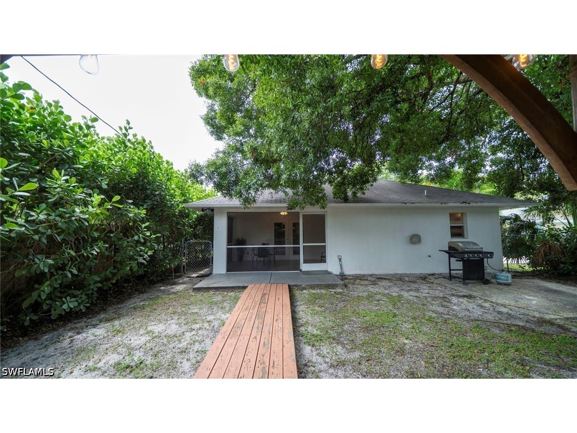 691 102nd Avenue N Naples FL 34108 226017719 image16