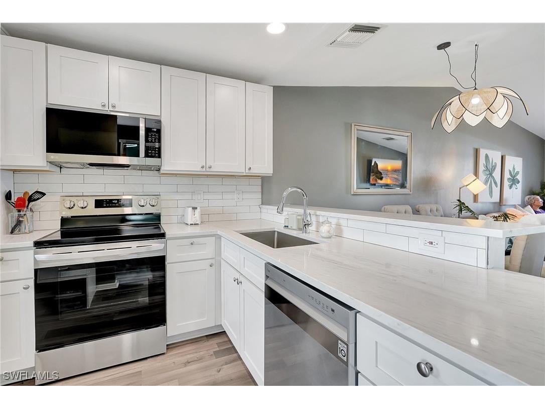 691 W Elkcam Circle #423 Marco Island FL 34145 223078819 image1