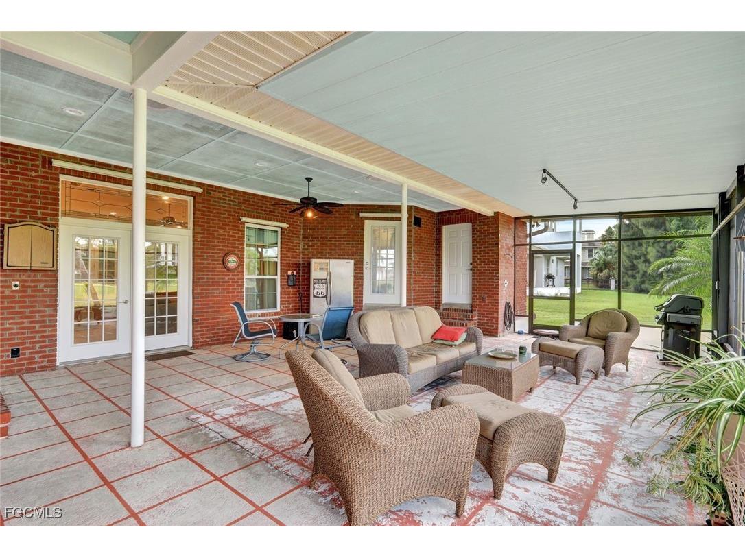 6910 Circle Drive Fort Myers FL 33905 2025017447 image28