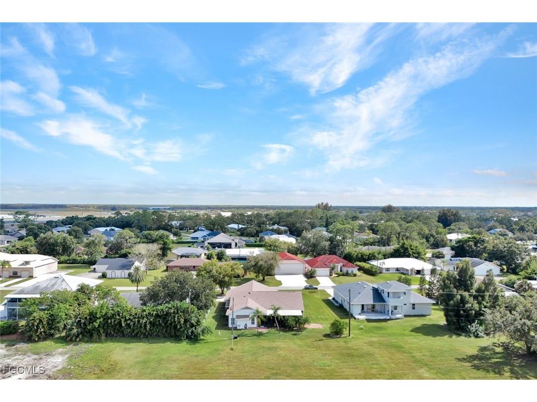 6910 Circle Drive Fort Myers FL 33905 2025017447 image33