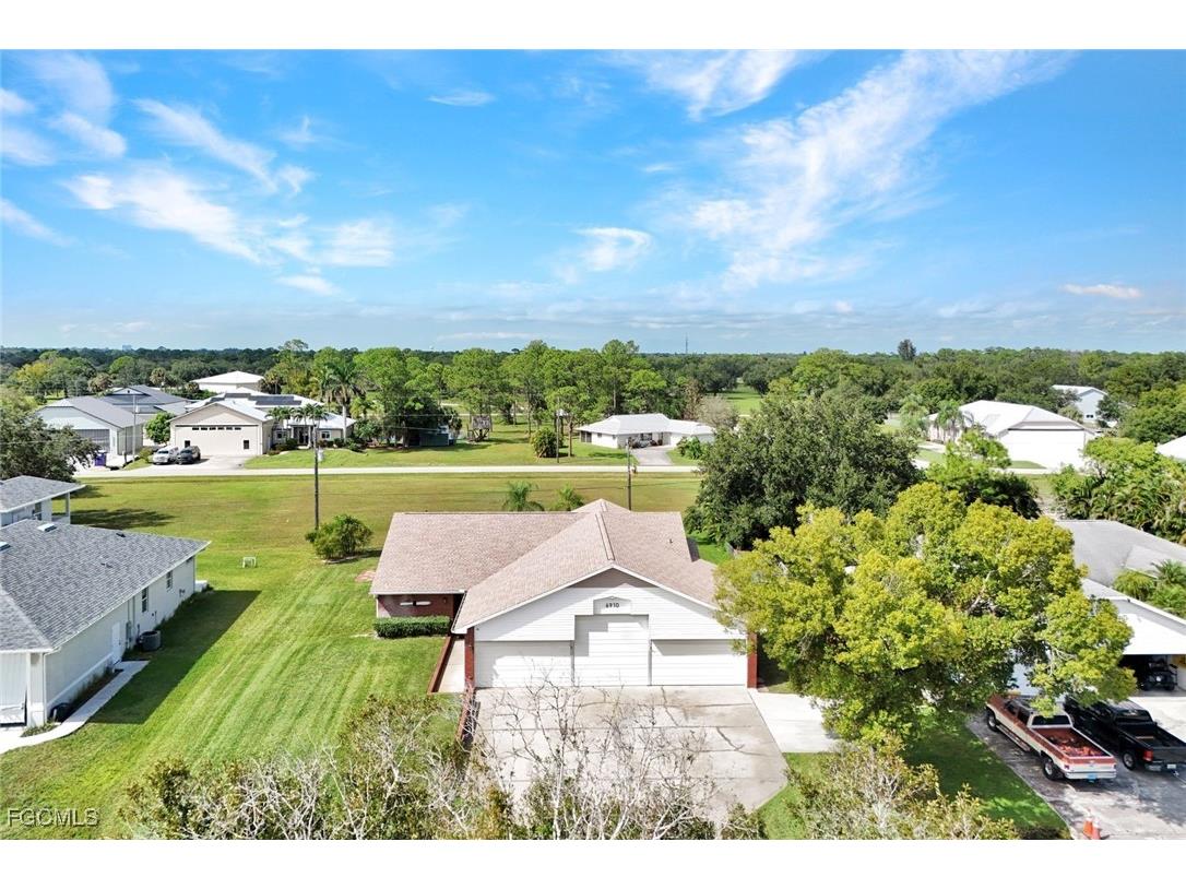 6910 Circle Drive Fort Myers FL 33905 2025017447 image35