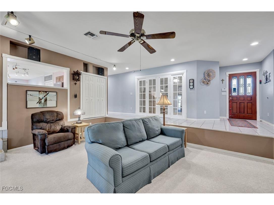 6910 Circle Drive Fort Myers FL 33905 2025017447 image5