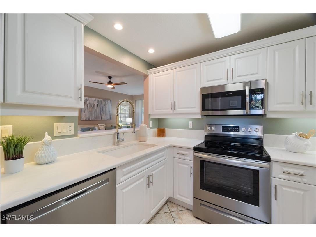 6910 Huntington Lakes Circle #101 Naples FL 34119 225065885 image16