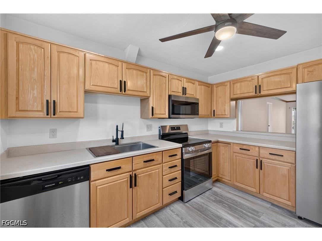6913 Birdie Way Fort Myers FL 33919 2026030573 image11