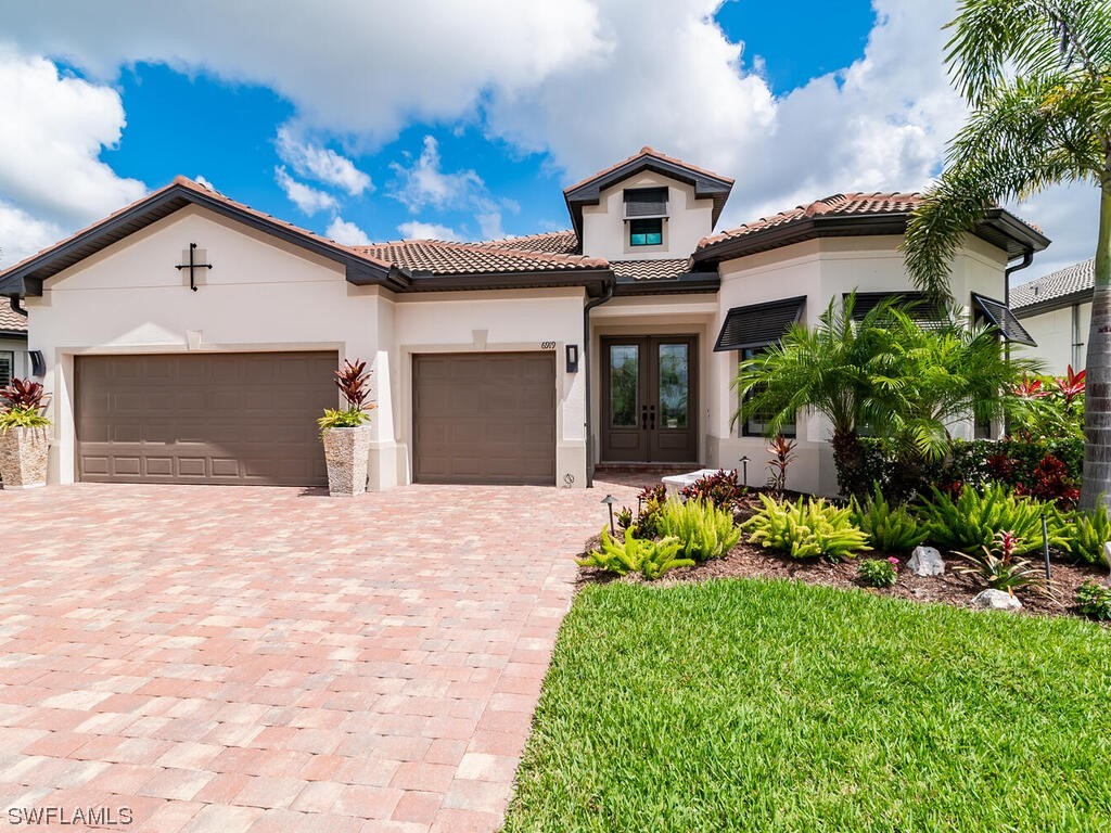 6919 Cocoplum Street Naples FL 34114 223039927 image1