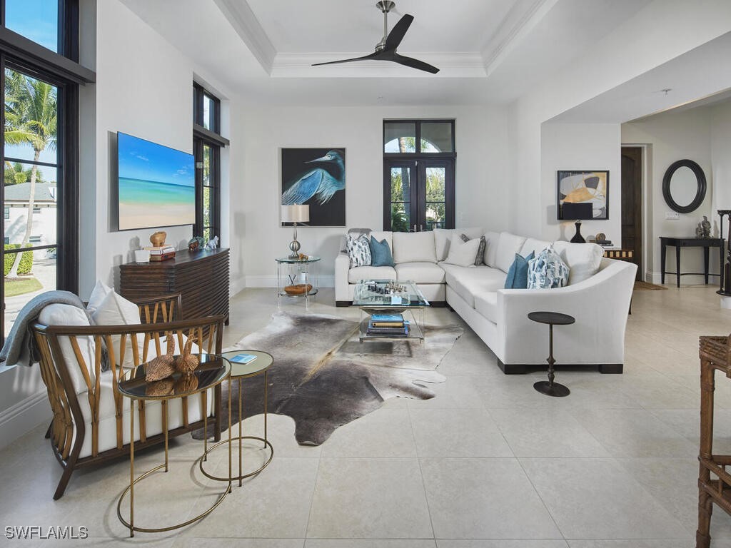 692 10th Avenue S Naples FL 34102 225073337 image3