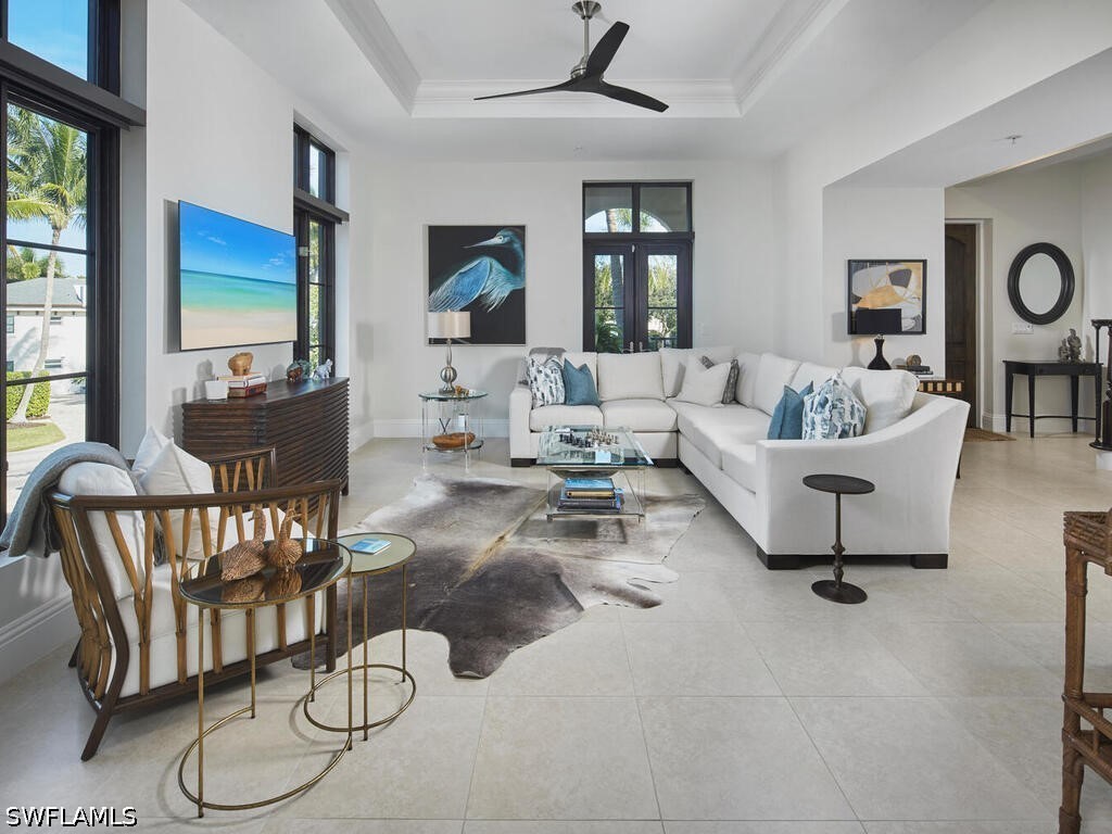 692 10th Avenue S Naples FL 34102 226019310 image2