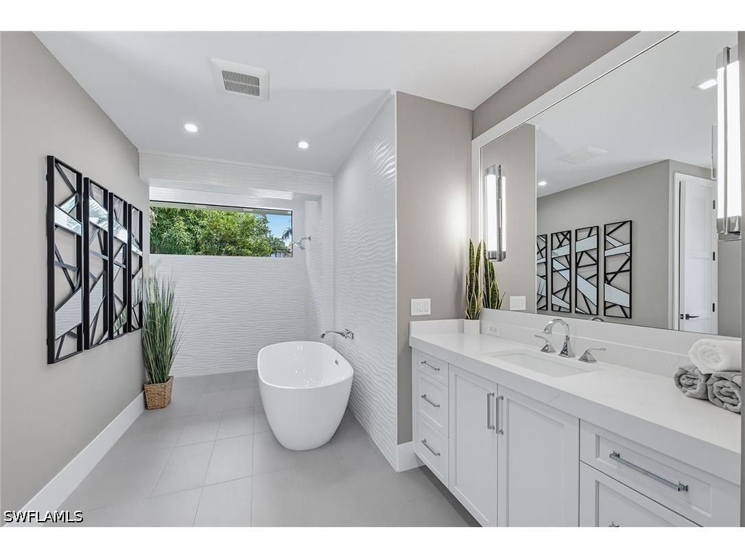 692 Banyan Boulevard Naples FL 34102 226025723 image13