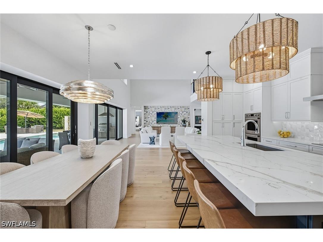 692 Banyan Boulevard Naples FL 34102 226025723 image7