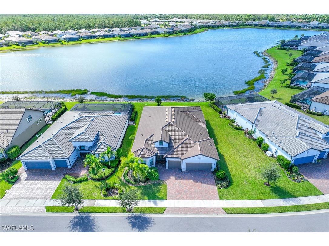 6920 Cocoplum Street Naples FL 34114 223072512 image1