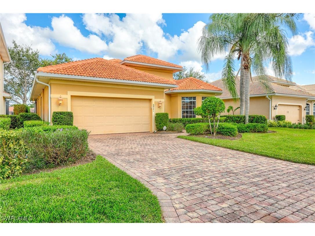6921 Bent Grass Drive Naples FL 34113 223085830 image1