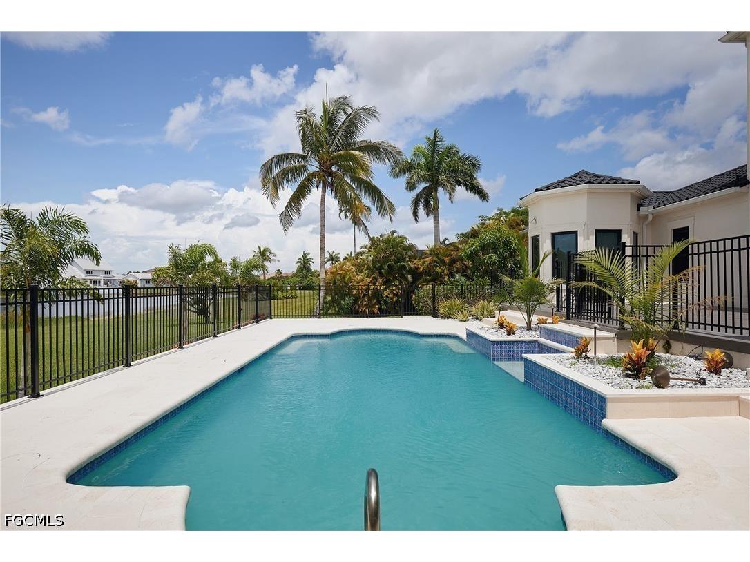 6921 Lake Devonwood Drive Fort Myers FL 33908 2026028976 image8