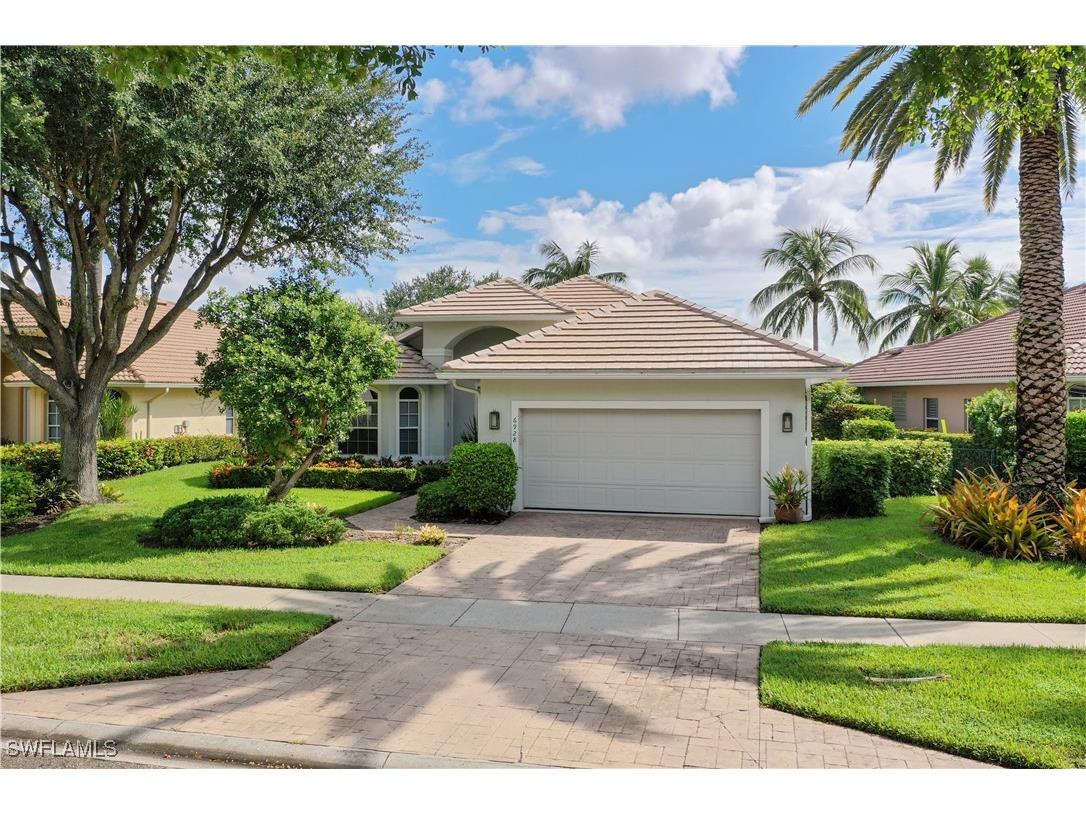 6928 Mauna Loa Lane Naples FL 34113 225070808 image1