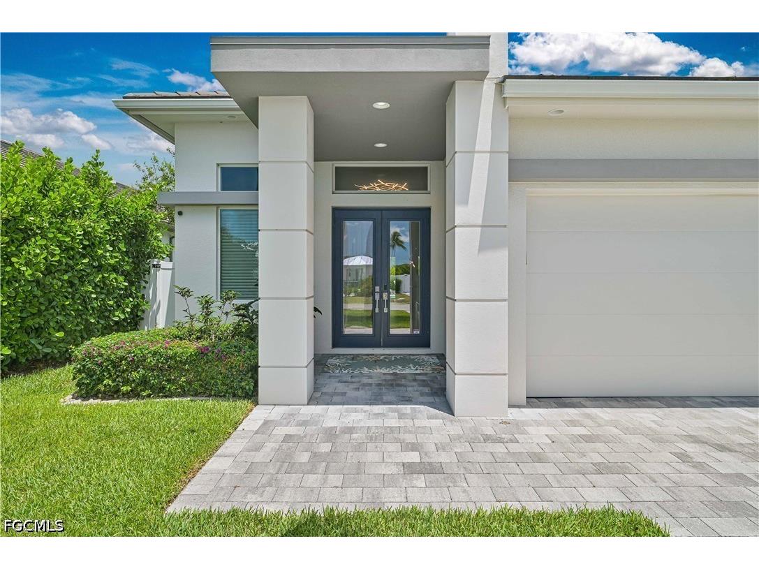 693 105th Avenue N Naples FL 34108 2026022992 image3