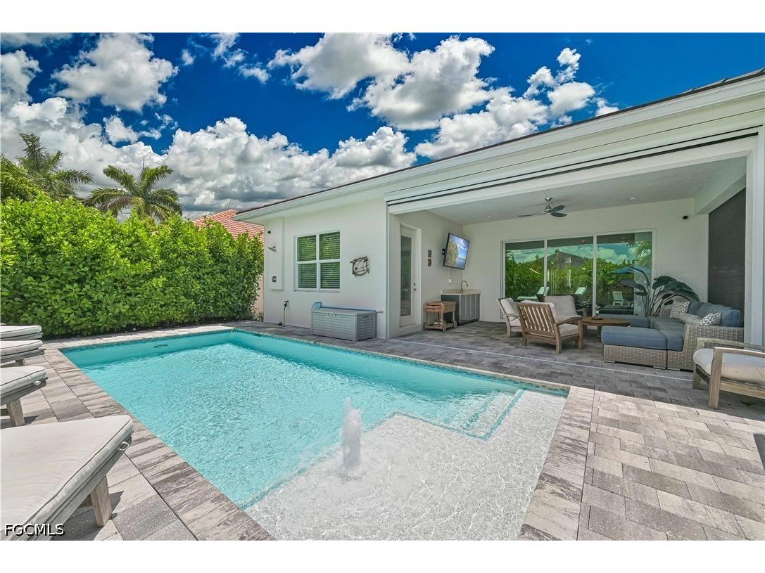 693 105th Avenue N Naples FL 34108 2026022992 image8