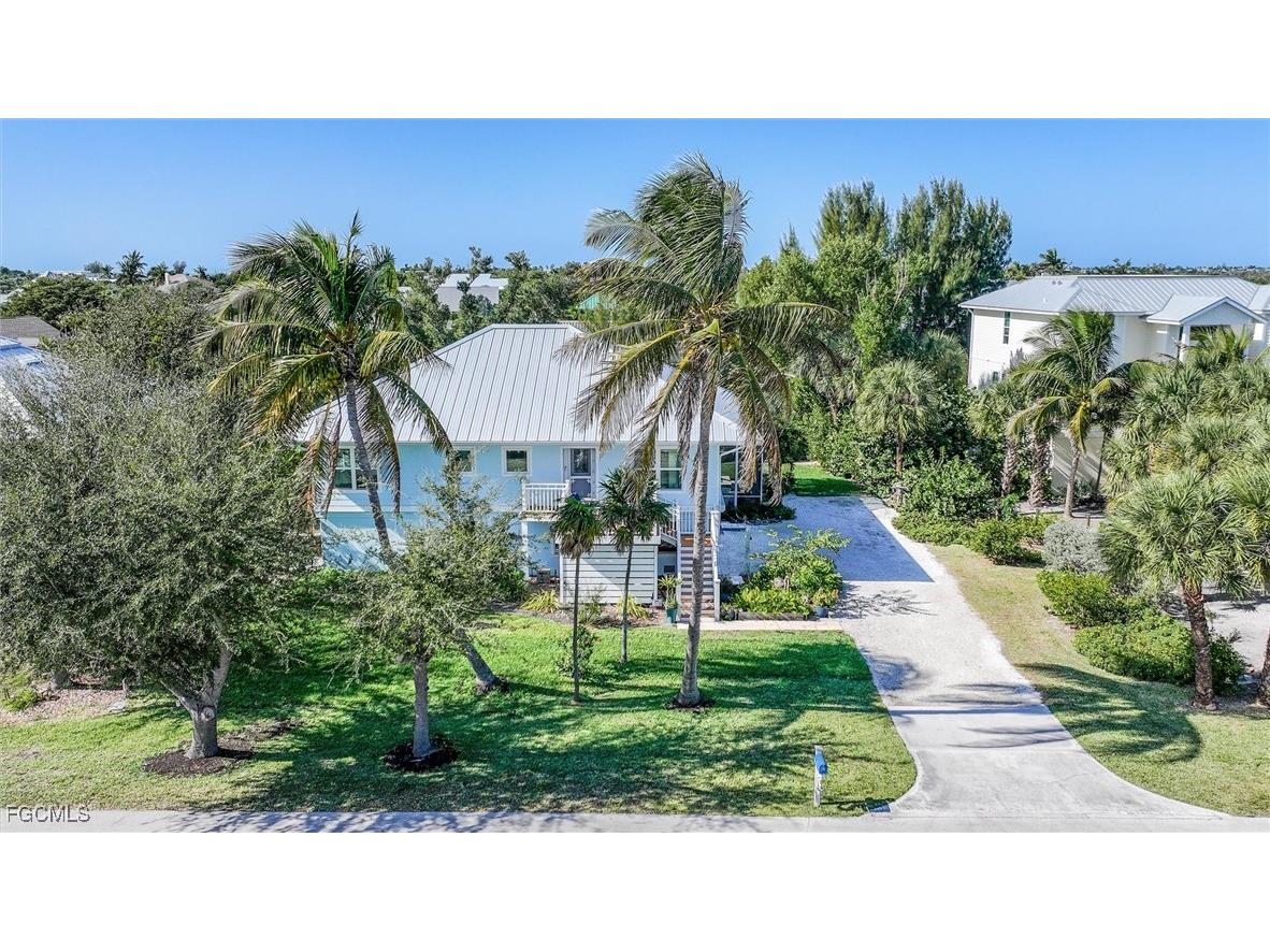 693 Emeril Court Sanibel FL 33957 2026003779 image1