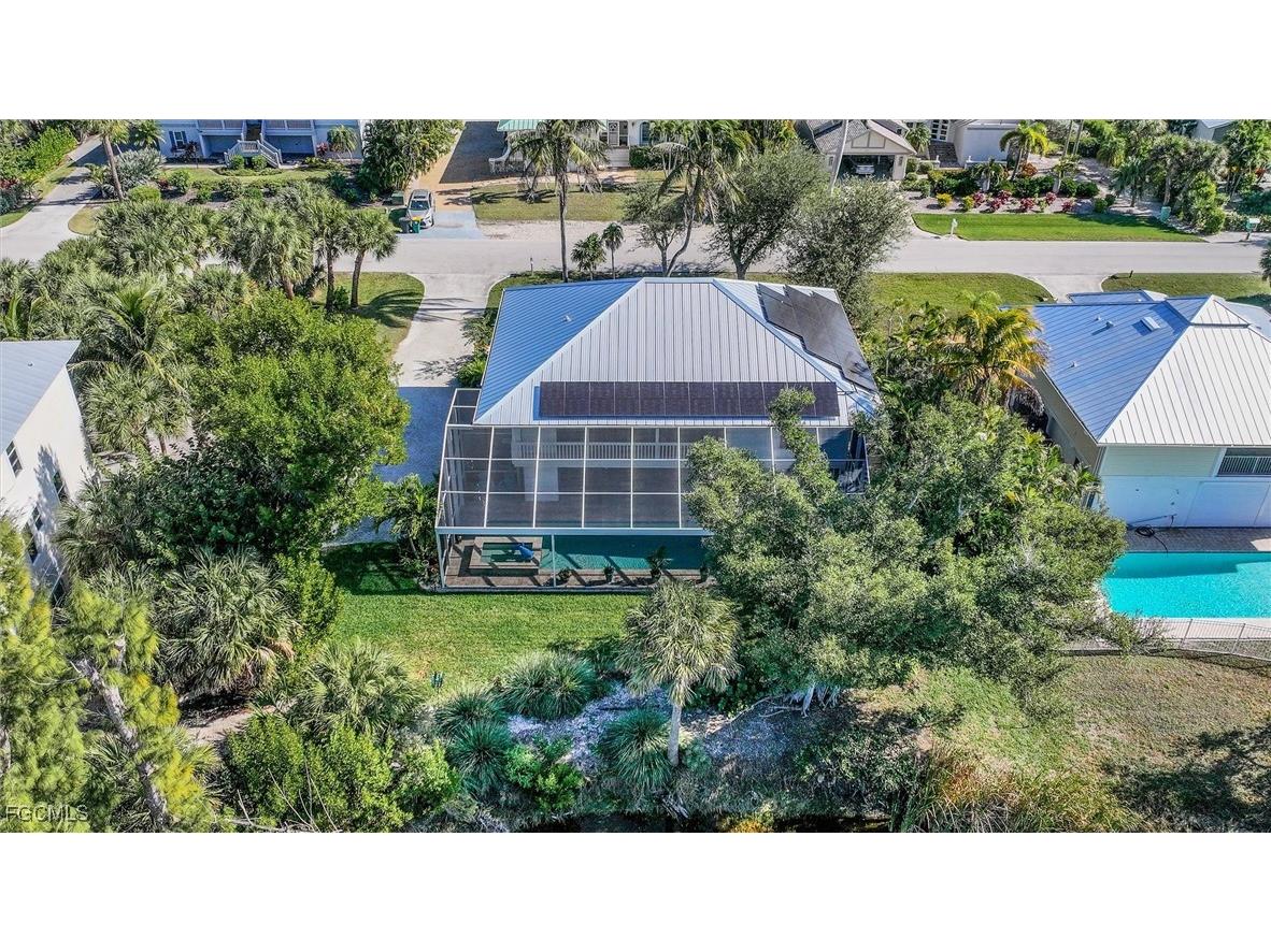 693 Emeril Court Sanibel FL 33957 2026003779 image13