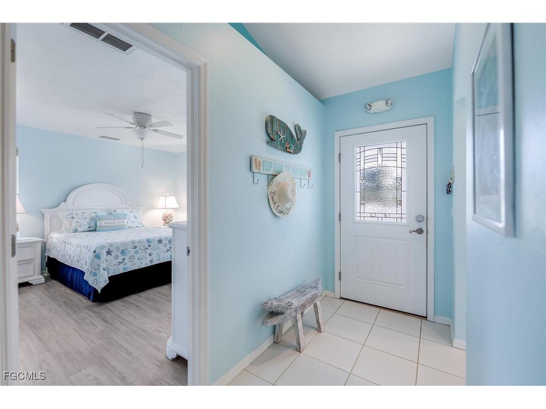 693 Emeril Court Sanibel FL 33957 2026003779 image25