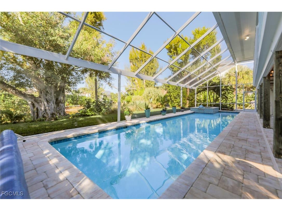 693 Emeril Court Sanibel FL 33957 2026003779 image9