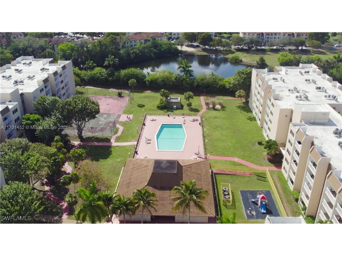 6930 Miami Gardens Drive #201 Hialeah FL 33015 225052264 image1
