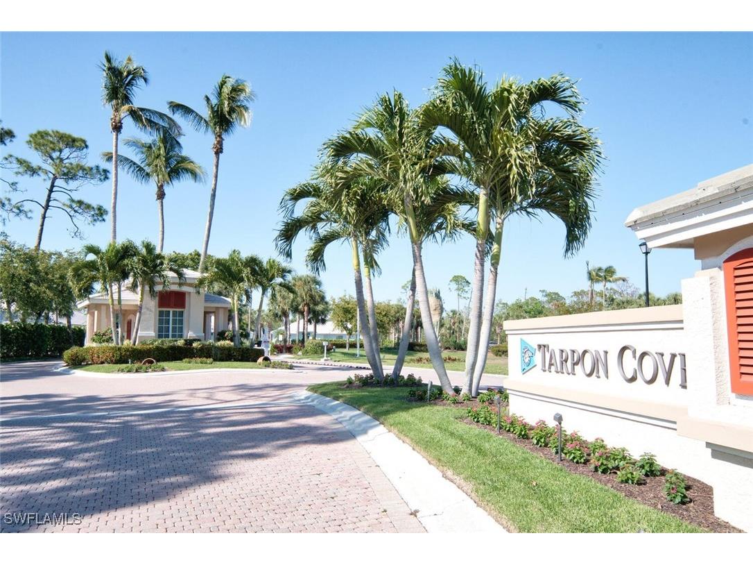 694 Catamaran Court Naples FL 34110 225077335 image1