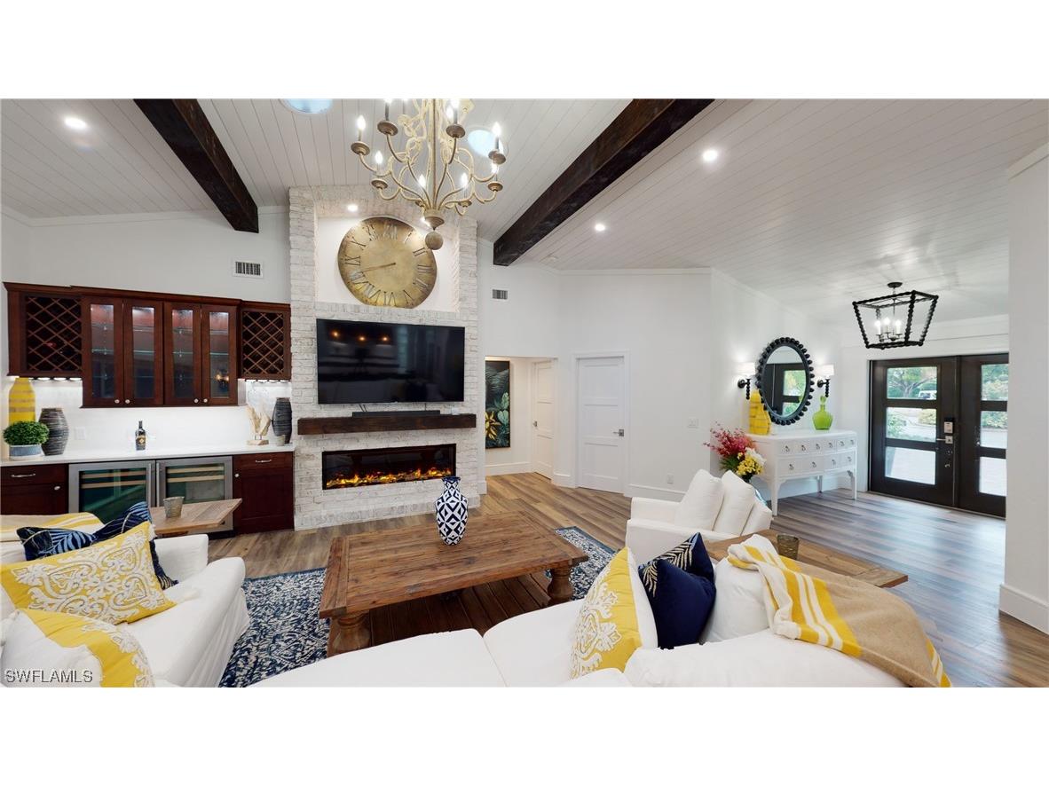 694 Regatta Court Naples FL 34103 223031190 image1