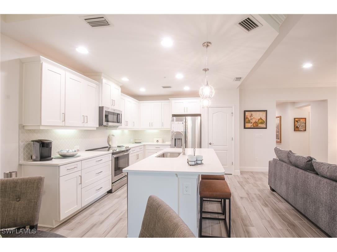 6940 Avalon Circle #503 Naples FL 34112 225069848 image9