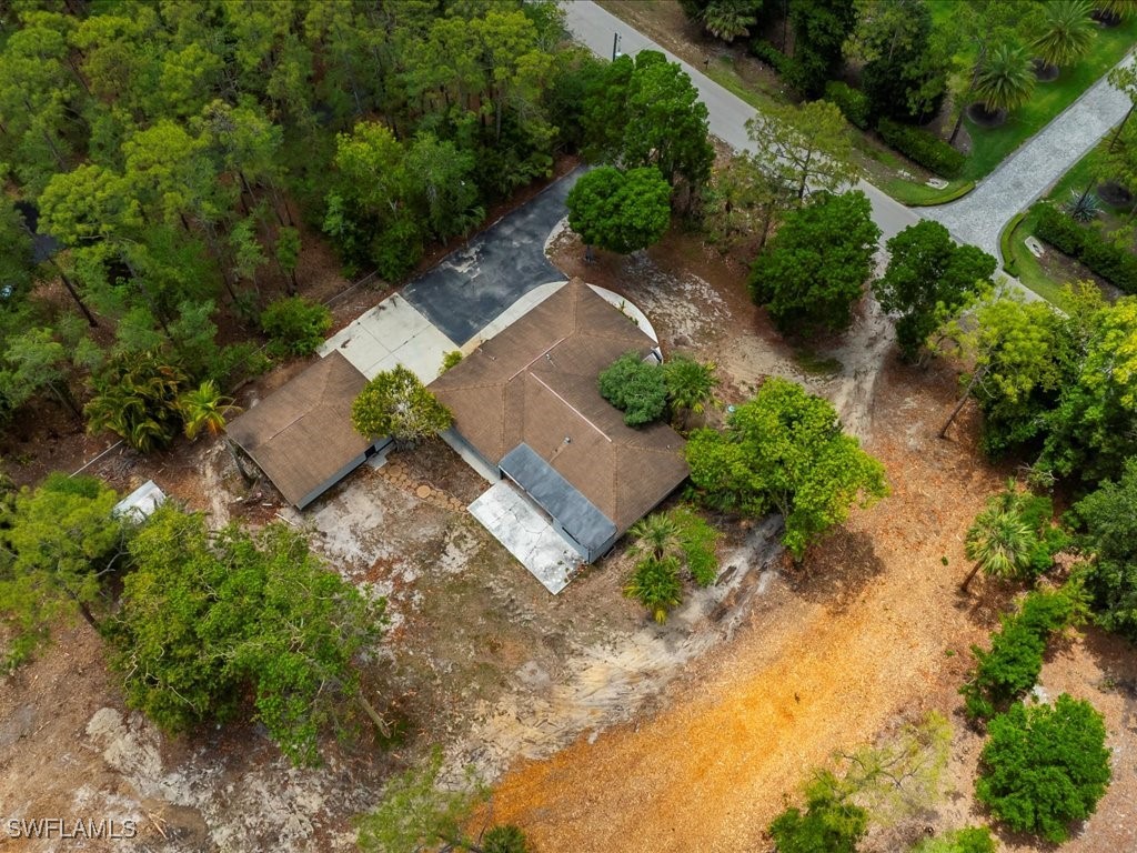 6940 Bottlebrush Lane Naples FL 34109 226000192 image2