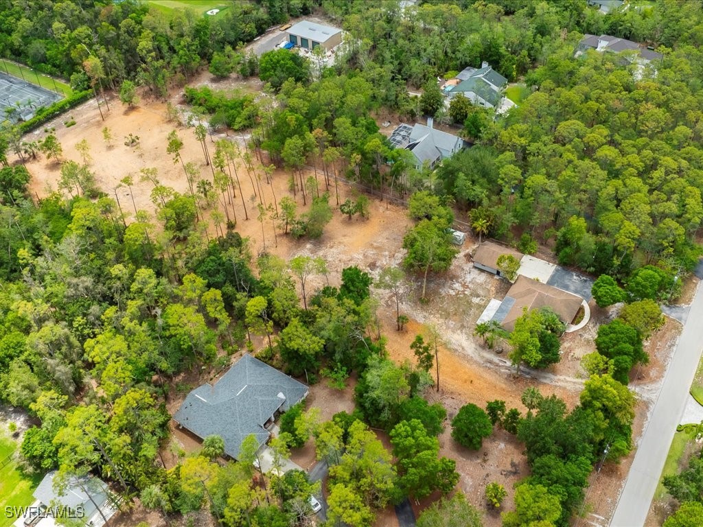 6940 Bottlebrush Lane Naples FL 34109 226000192 image3