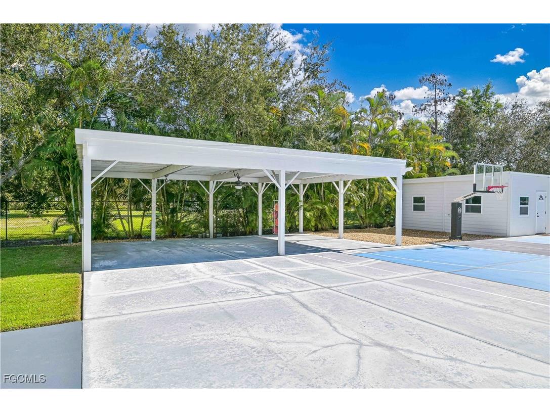 6941 Hunters Road Naples FL 34109 2026001966 image12