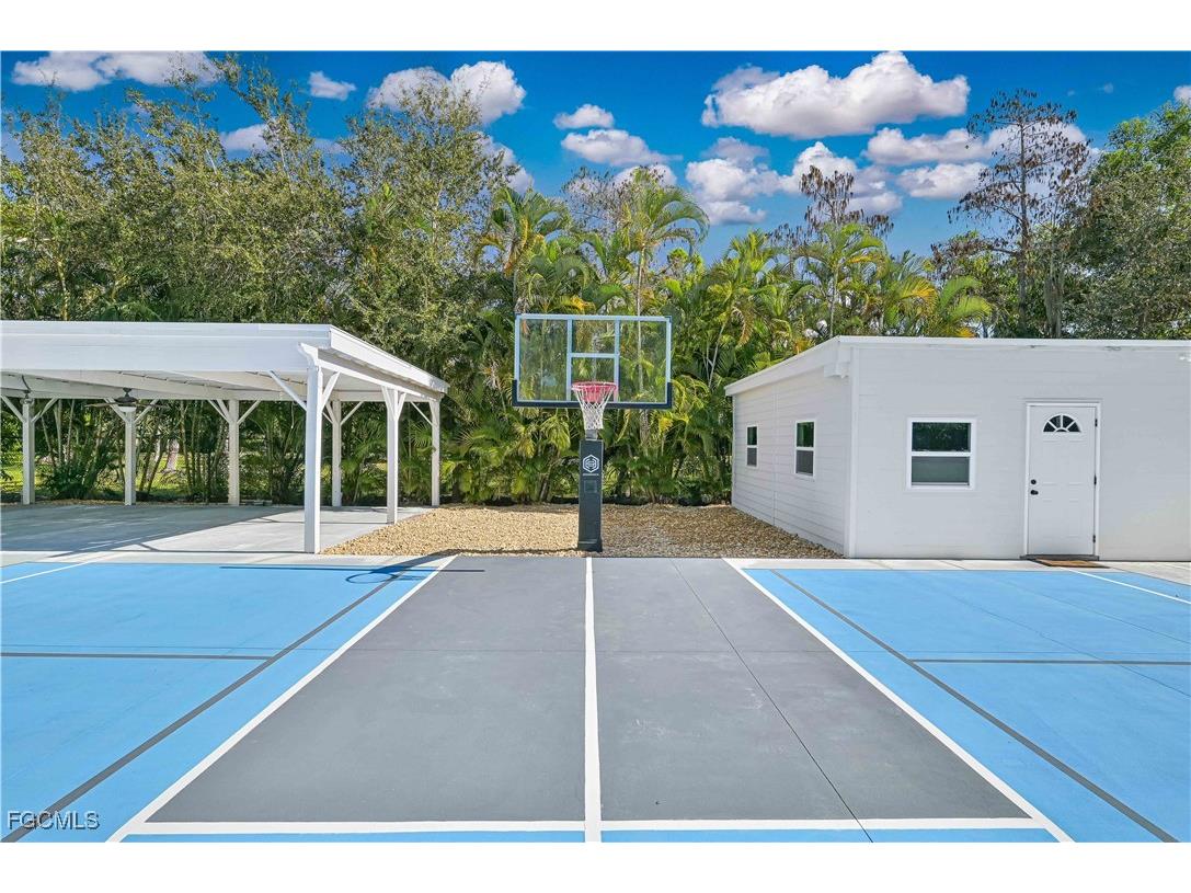 6941 Hunters Road Naples FL 34109 2026001966 image9