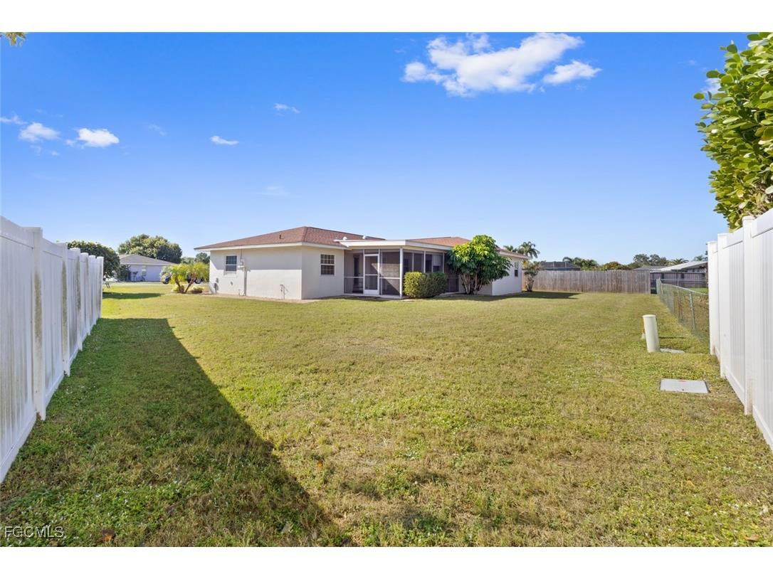 6944 Essex Drive Fort Myers FL 33919 2026000519 image26