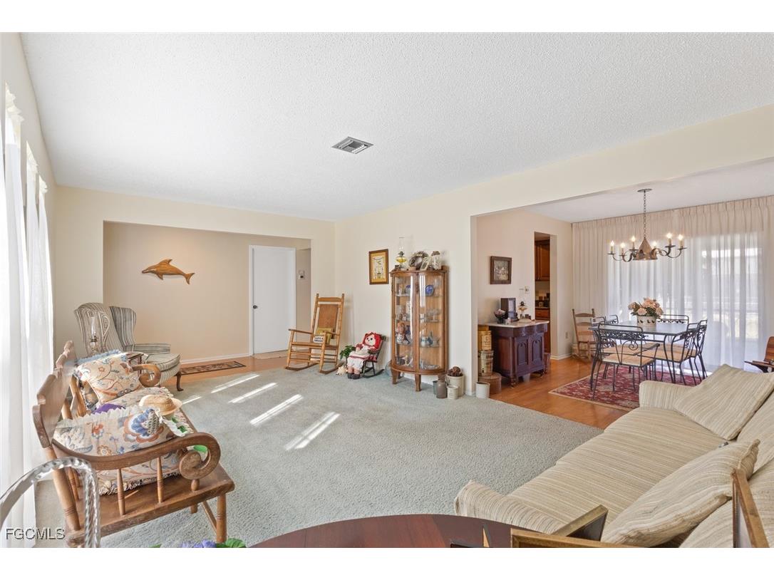 6944 Essex Drive Fort Myers FL 33919 2026000519 image8