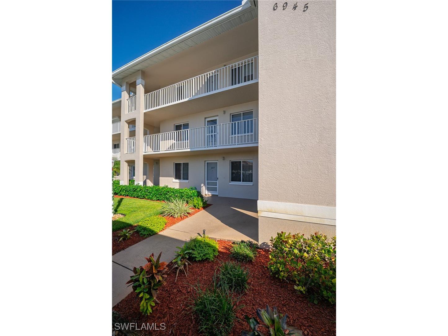 6945 Dennis Circle #I-107 Naples FL 34104 225084882 image27